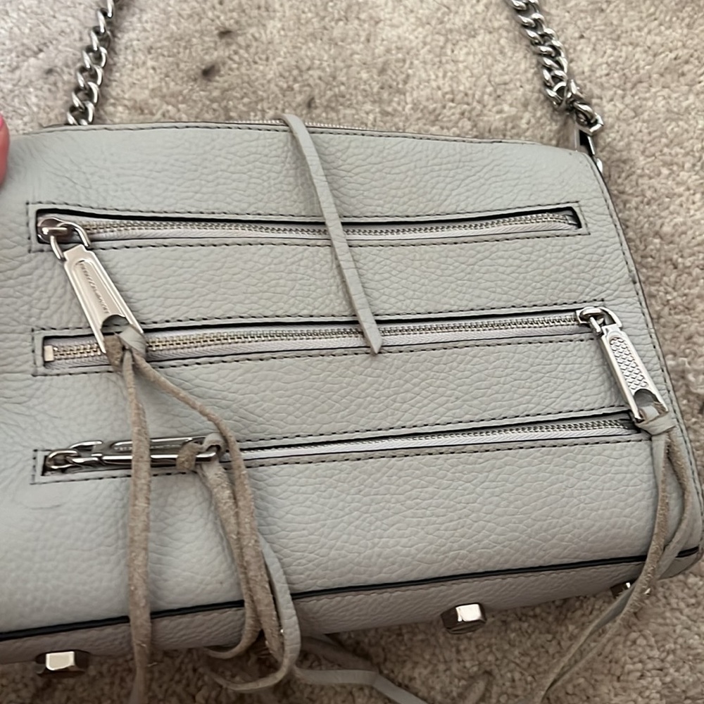 Cross body - Picture 4 of 6